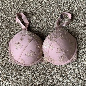 Victoria’s Secret bra